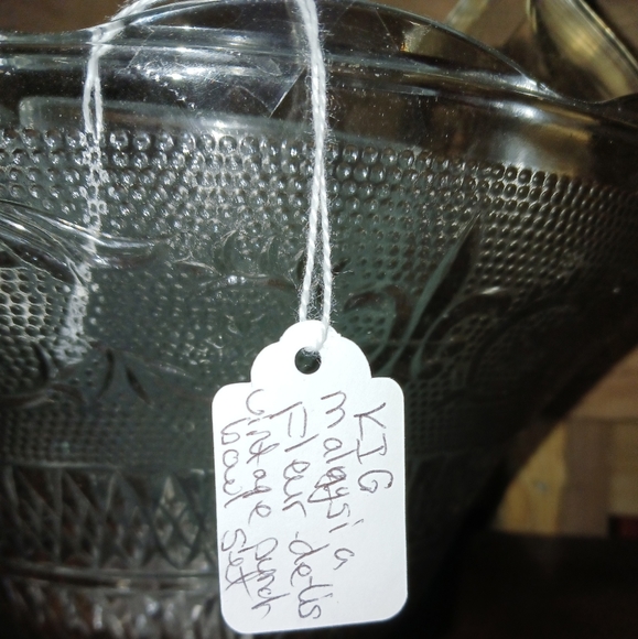 Vintage KIG Malaysia Fluer-de-leis punch bowl set with 13 hooks, 12 cups - Picture 2 of 9